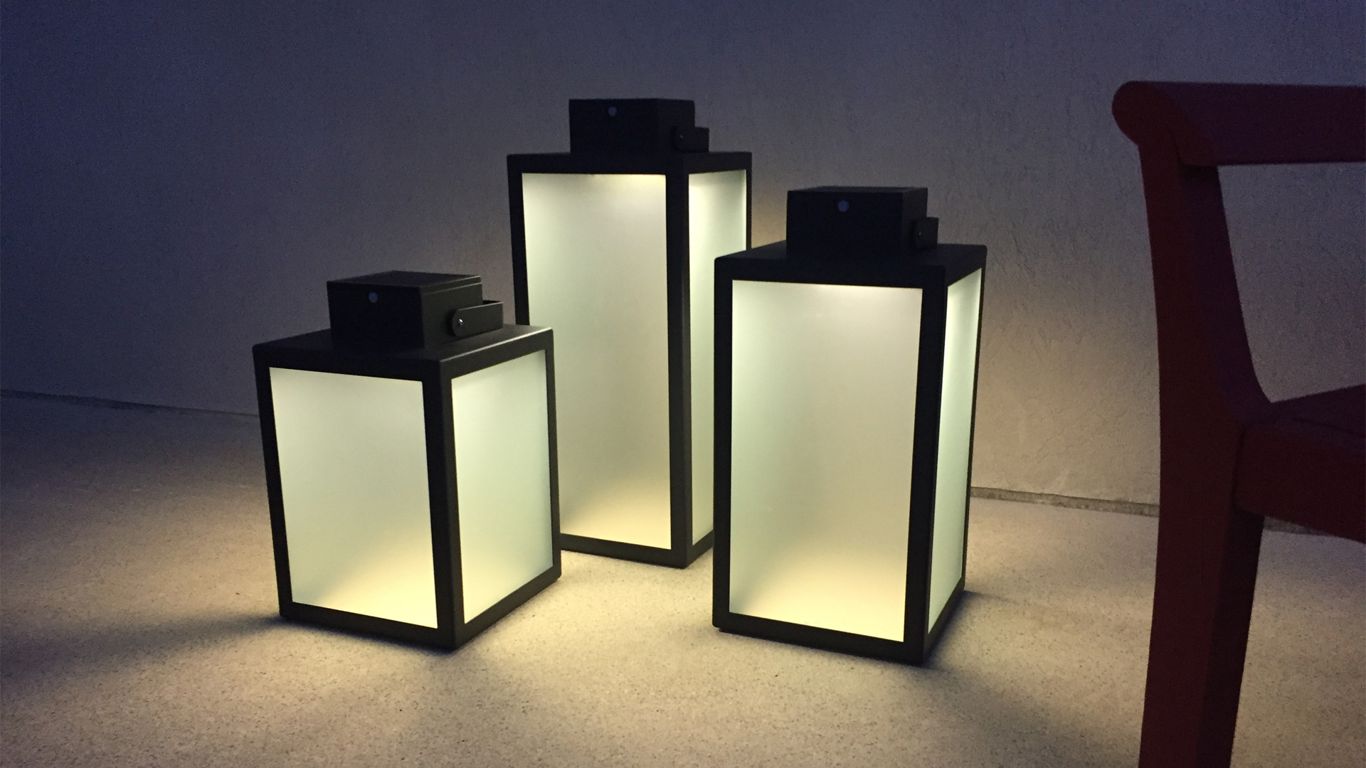 Lanterne solaire Lampes d'extérieur solaires LYX Luminaires