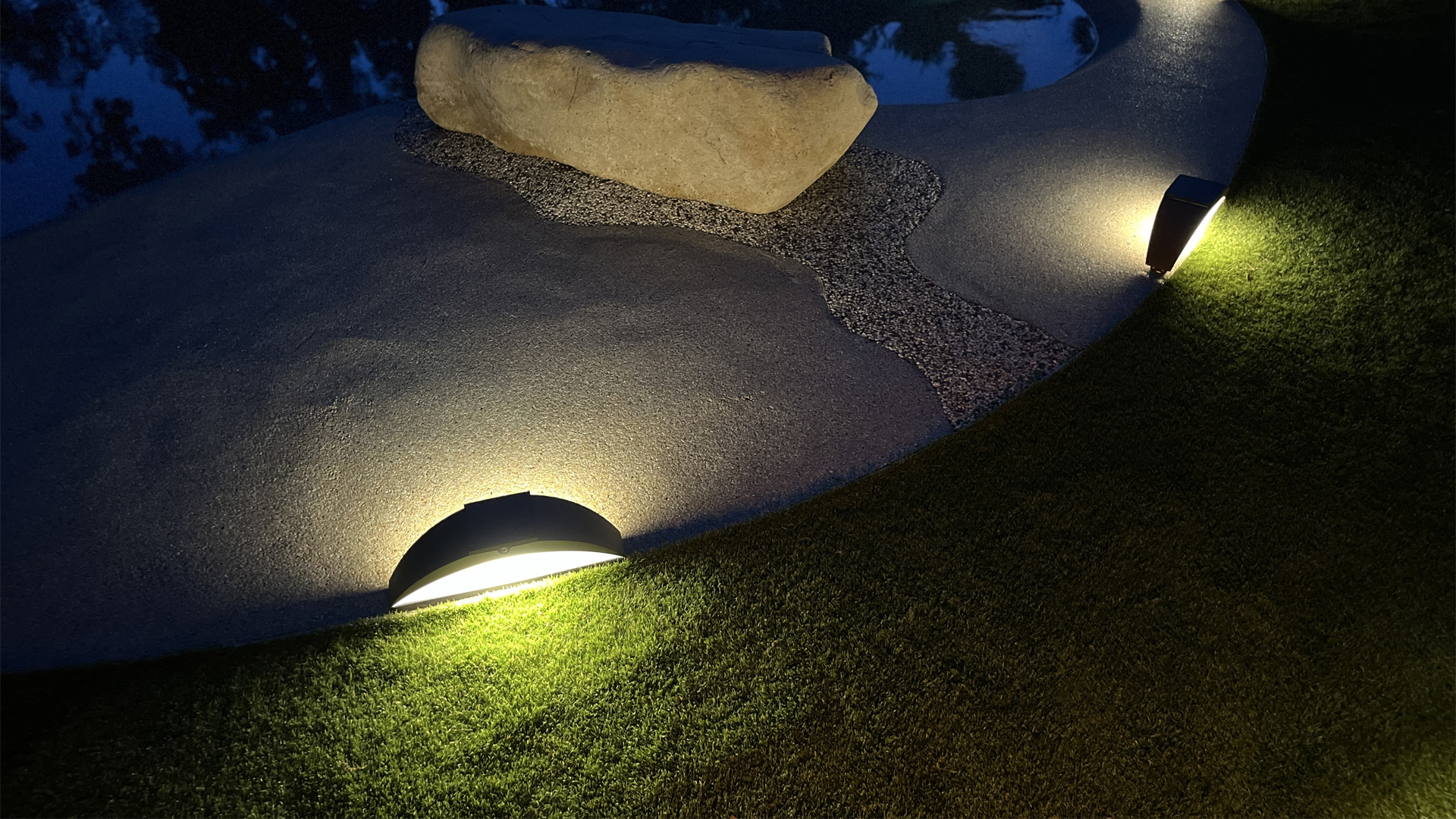 borne solaire design